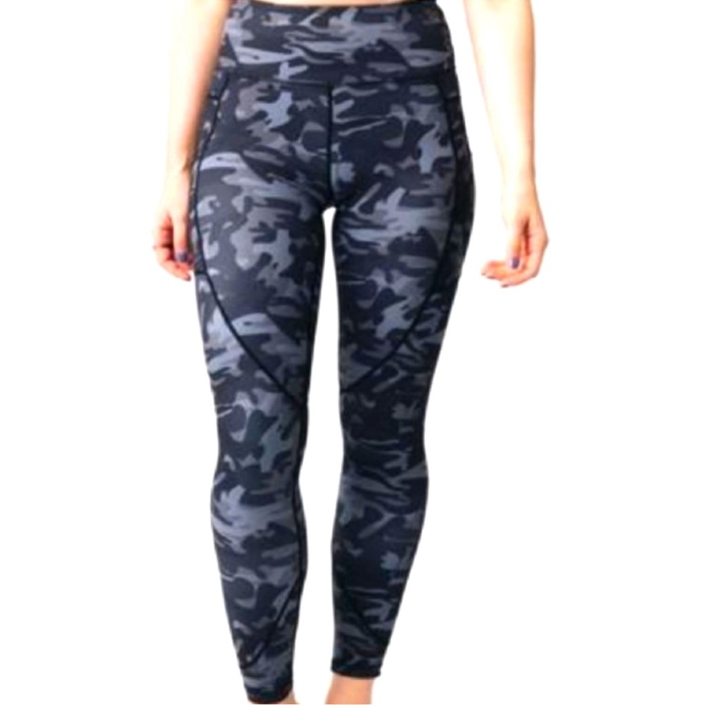 ZYIA Active Camo Blue Leggings Size Medium
